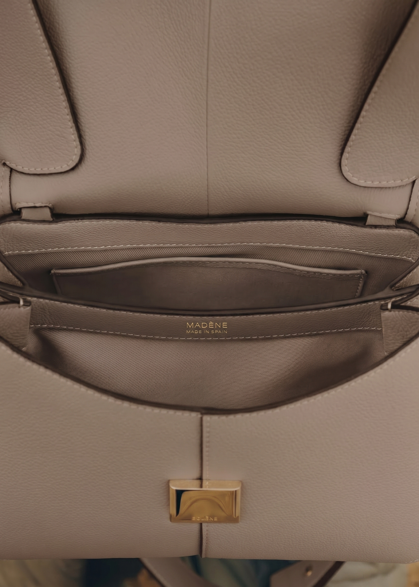 Mokki - Textured Taupe