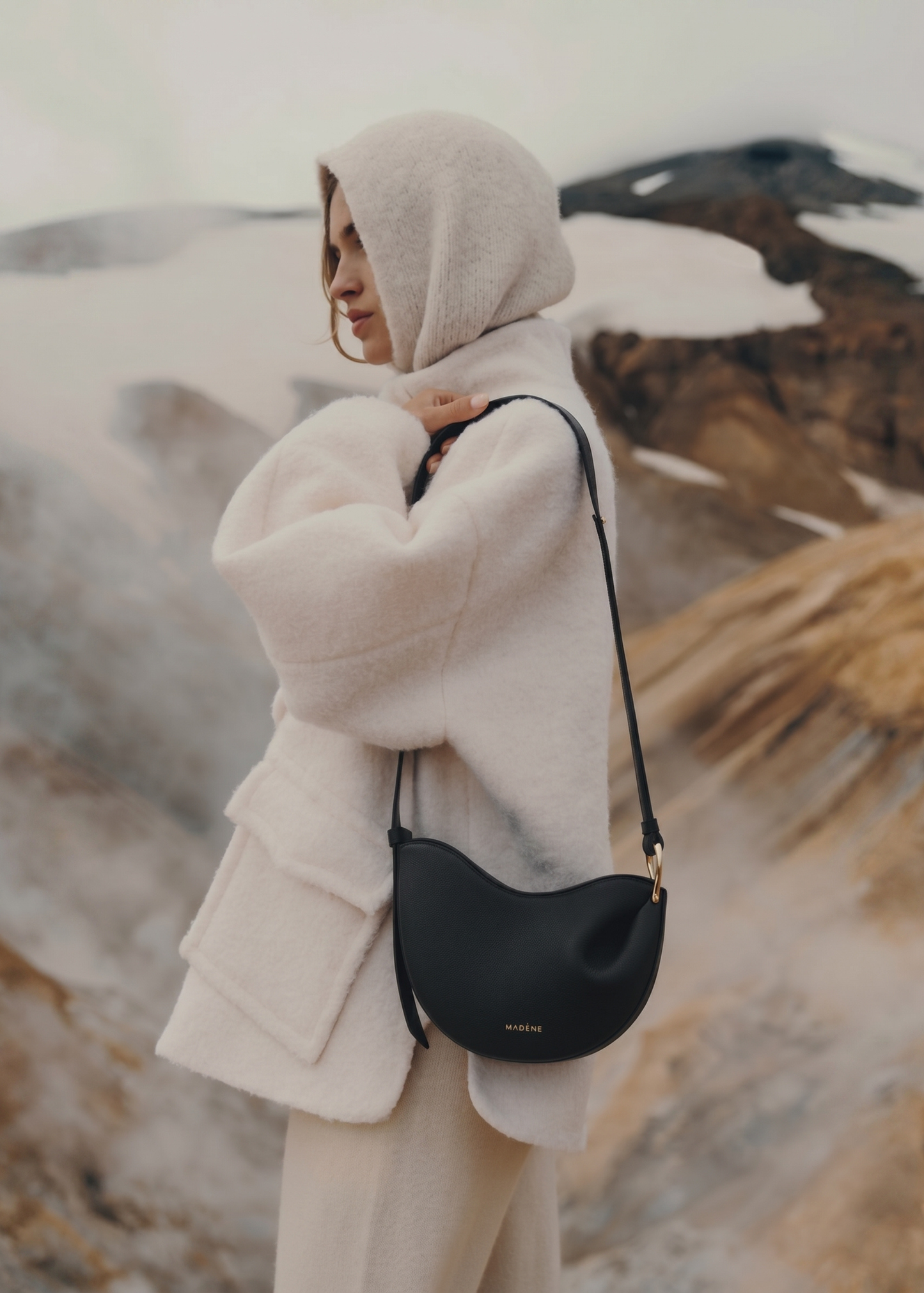 Tonca - Textured Black