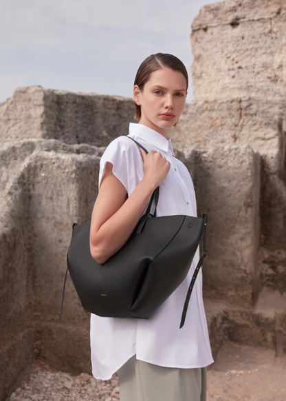 Cyme - Textured Black