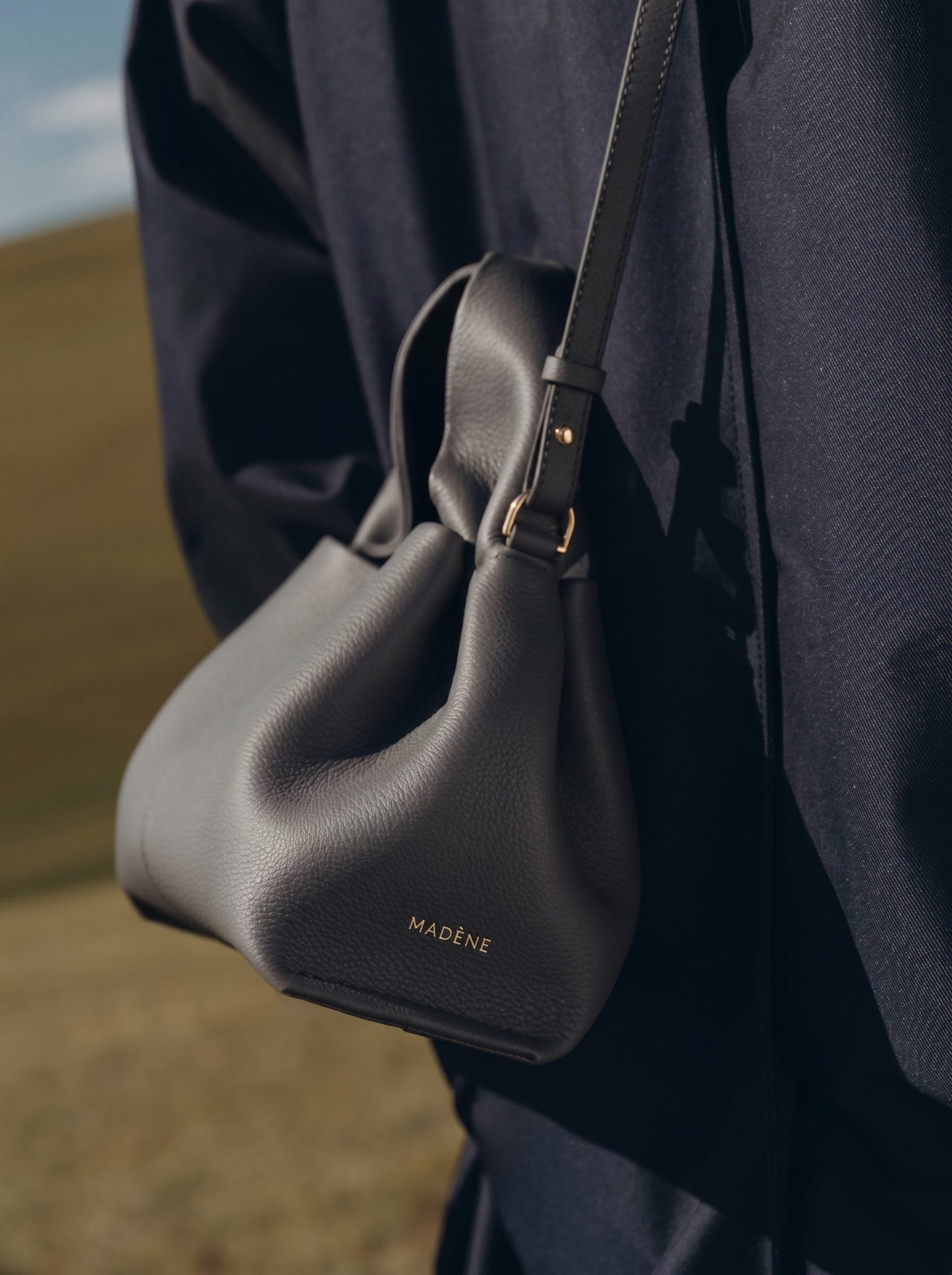 Numéro Neuf Mini - Textured Stone